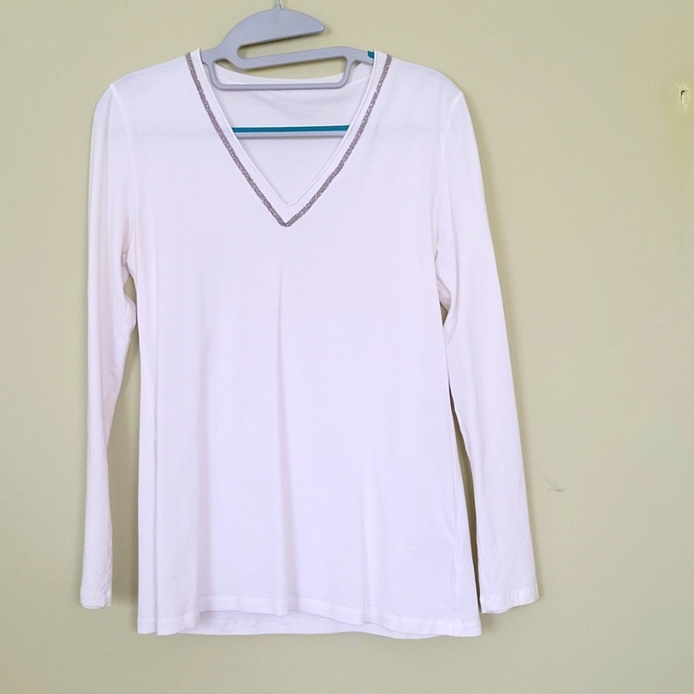 Brunello Cucinelli long sleeve cotton tee with Monili bead trim on V neck